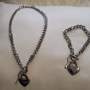 Necklace and bracelets set